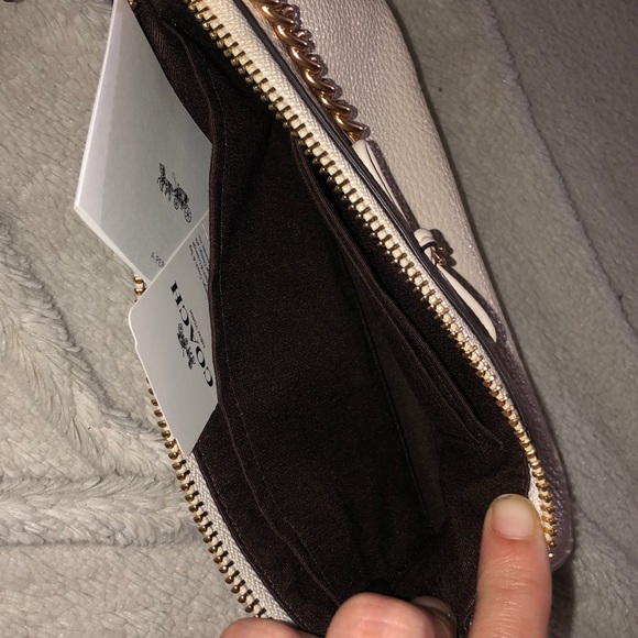 Coach Handbag - Picture 2 of 2